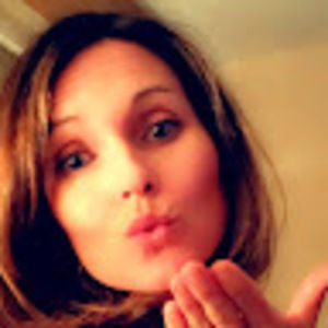 Meet your Posher, Hilary